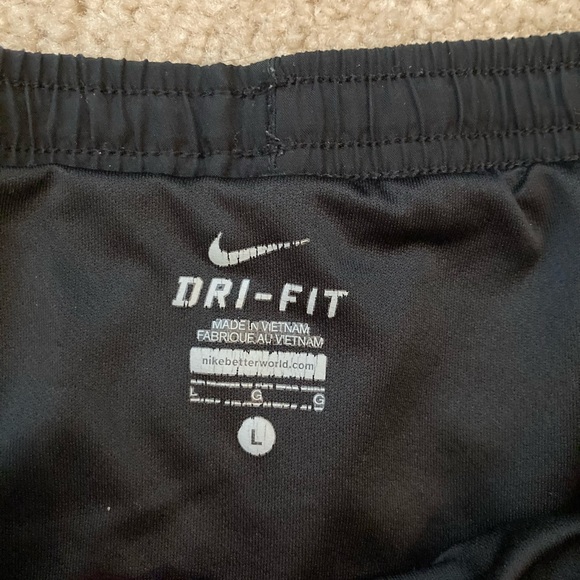 Nike Girls Athletic Shorts - Picture 5 of 5